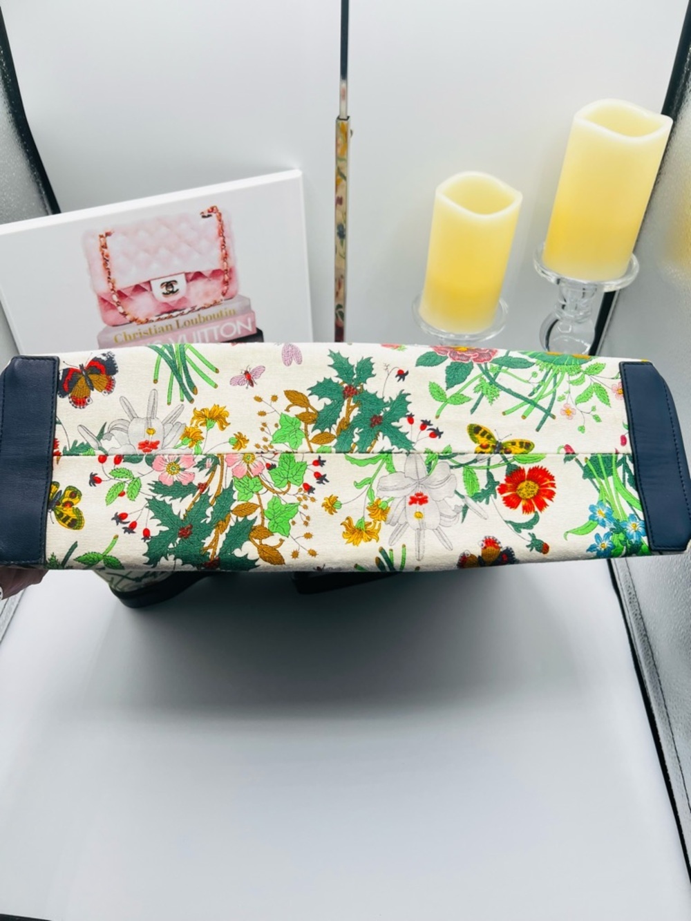 Gucci Cream Floral Tote with Navy Trim - Picture 14 of 16